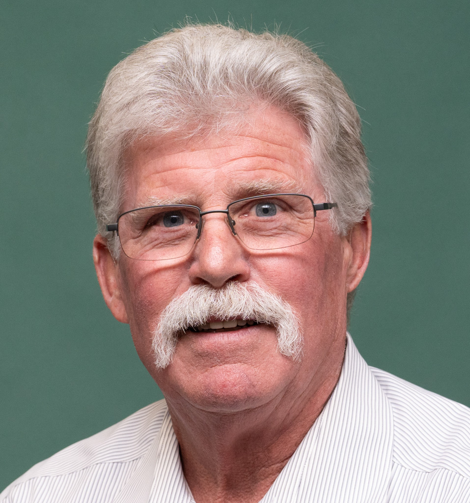 BobMead-portrait Robert Mead